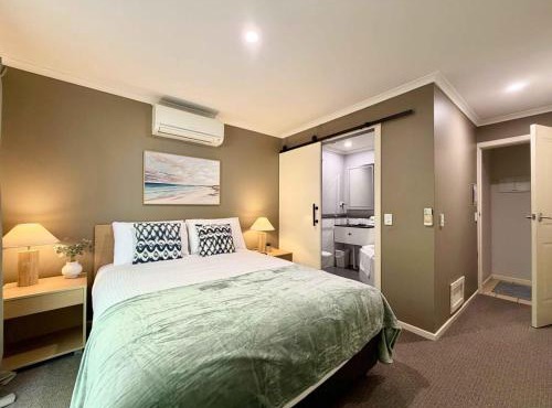 Splash at Sapphire - Pet Friendly, Resort Pool in Sapphire Beach