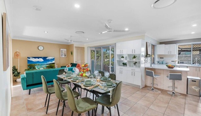 Springfield Lakes houset | Near Orion Mall & Train