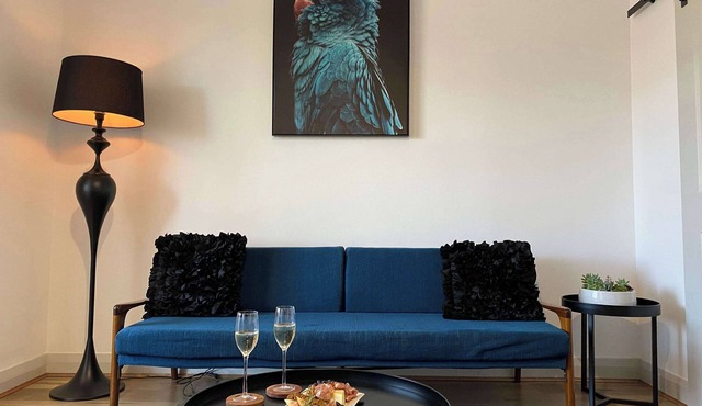 Stay on Summer | CBD Apartment in Orange