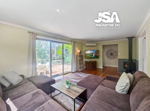 Stonewall in Jindabyne