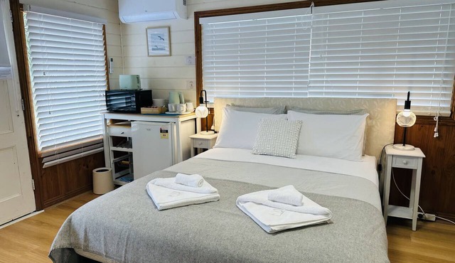 Stonez Boutique Accommodation in Clunes