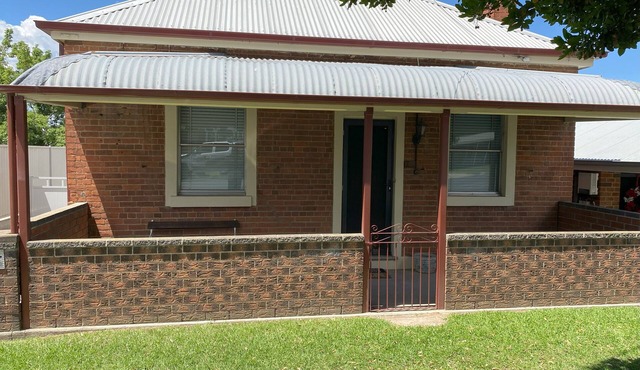 Strawberry Tree Cottage