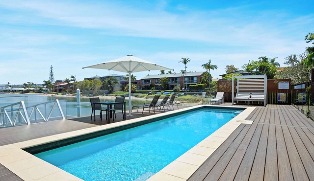 Studio 4 - Upstairs (Indoor Pet Friendly) - Garden View in Mooloolaba
