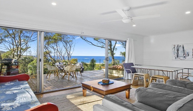 Stunning Beaches, Bays, Wildlife & Bush walks