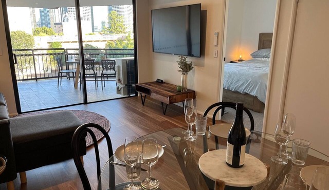 Stunning One Bedroom Unit in the Heart of Kangaroo Point