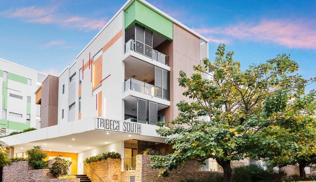 Stylish and Modern Living at Rivervale! Close to Perth City Center and Stadium