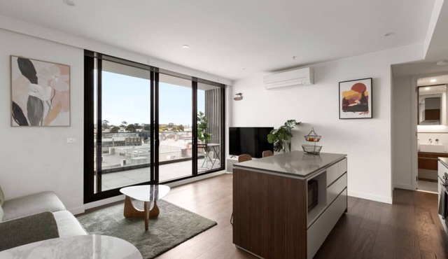 Stylish apartment near South Melbourne Market