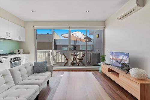 Stylish North Melbourne Stay, Minutes to CBD