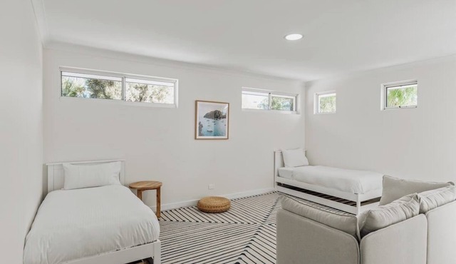 Sundrift: Tranquil Retreat with Spectacular Views