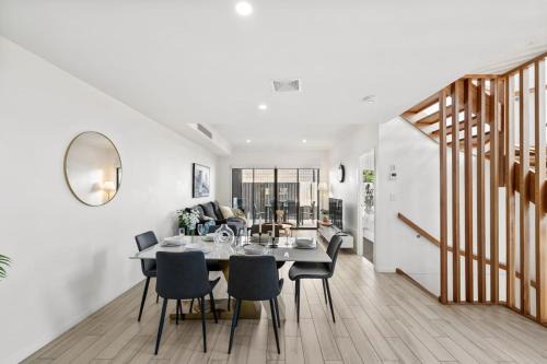 Sunhaven Escape Three Storey Comfort for Families