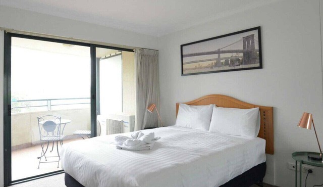 Sunny Braddon Apt near Civic in Braddon