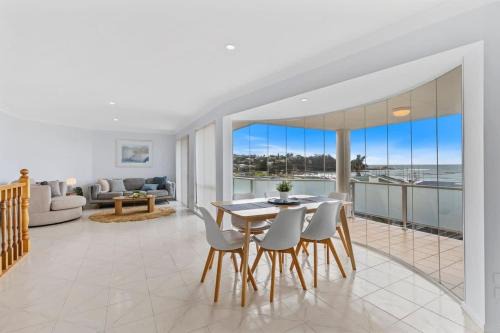 Sunrise on the Bay Managed by Batemans Bay Accom