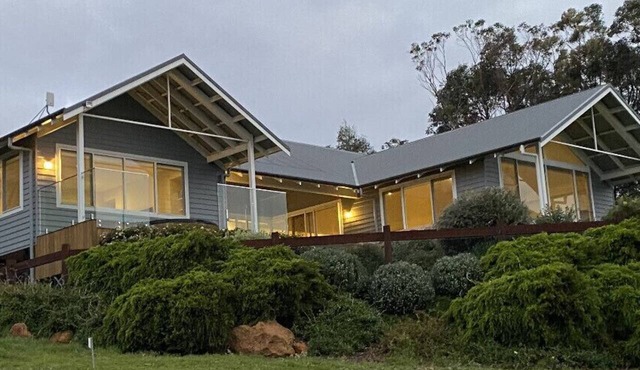 SUNSET DECK - Yallingup Brand NEW Home! in Yallingup