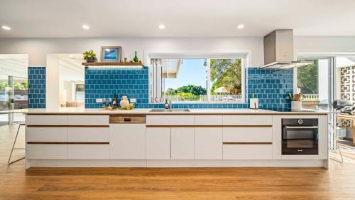 Surfers Rest - Stunning home 3 mins to beach