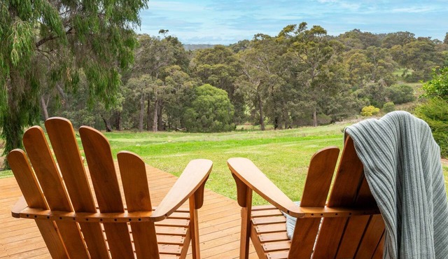 Swings Vineyard Chalet | Luxury Winery Escape for 4