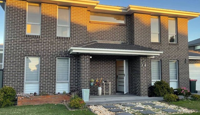 Tallawong 6Br near Schofield/Rousehill