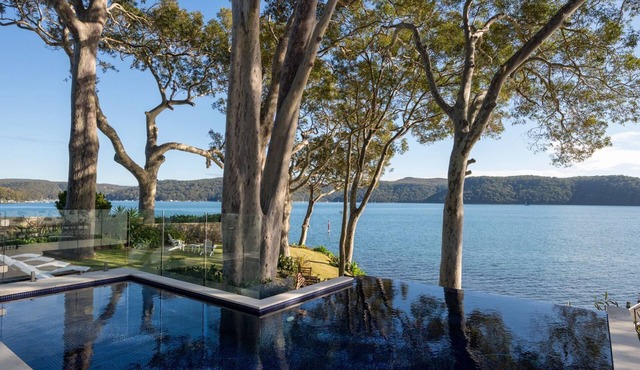 Taylors Point House by TCC