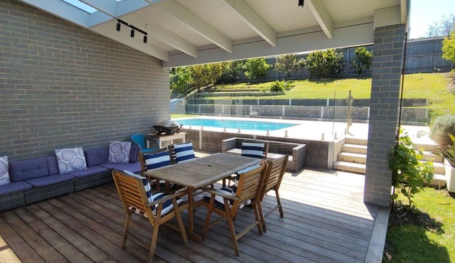 Tea Tree Poolside Escape