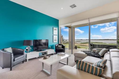 Teal by the River - Serene Family Sanctuary