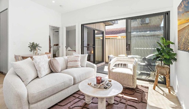 The Coastal Suite - Granny Flat in Shellharbour