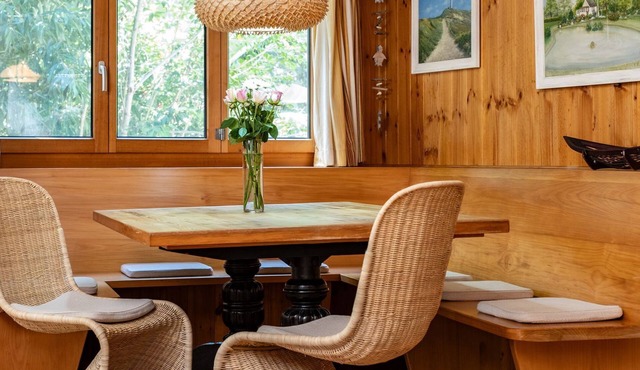 The Deck - short walk to Elizabeth Beach - sleeps 14 - outdoor spa