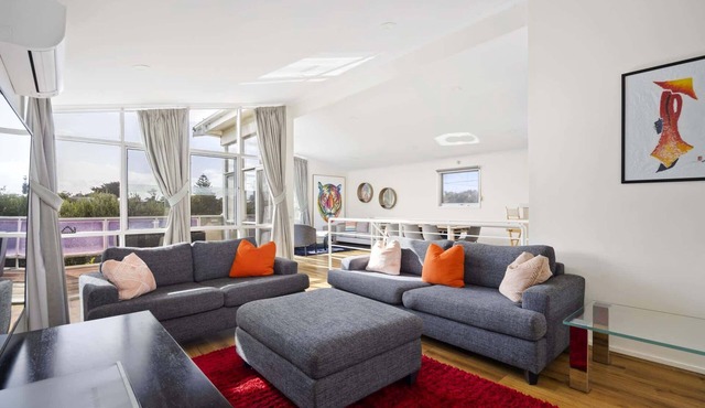 The Foreshore - 50m to Frankston Beach in Frankston