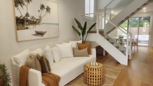 The HAMPTONS Luxury Beach House Kiama in Kiama