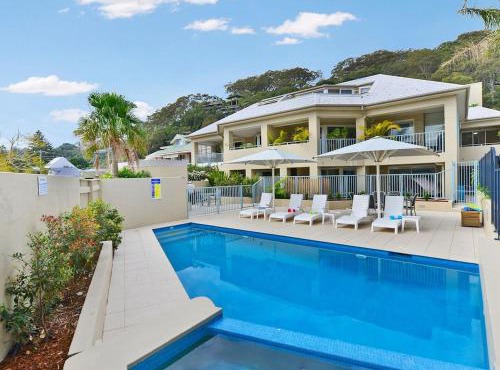 The Lighthouse at Iluka Resort Apatments in Palm Beach
