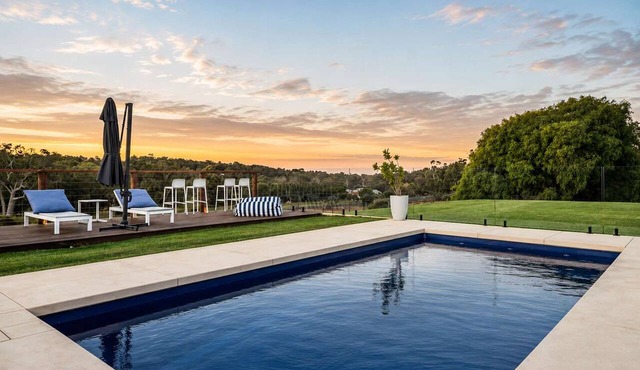 The Loop—Rural Retreat with Pool & Valley Views in Western Australia