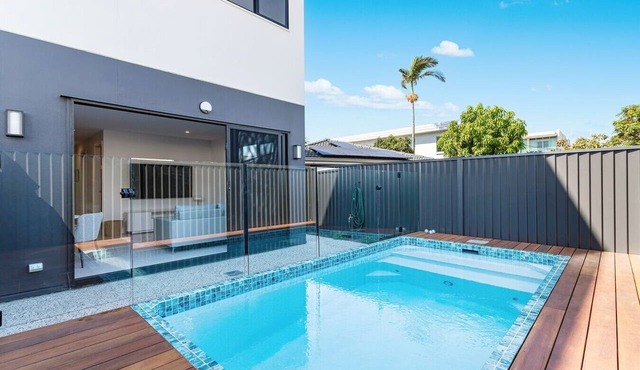 The Mermaid Sands Villa in Mermaid Beach