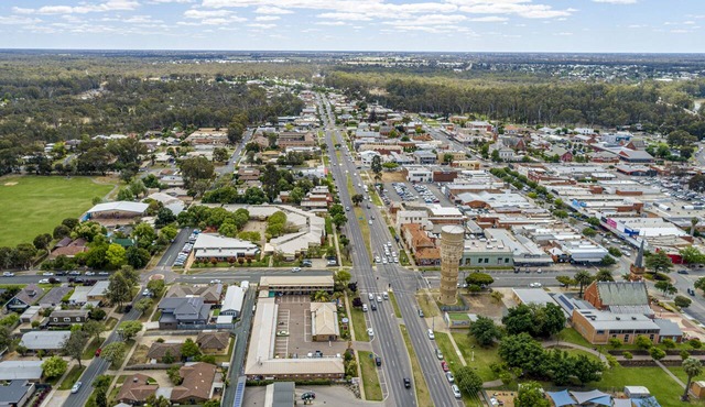 The Settlement Historic Hotel in Echuca