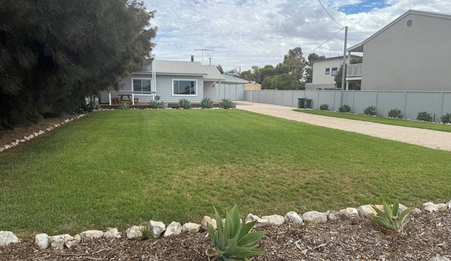 Three by the Sea-Stansbury- Close to the beach! Off Peak special available!