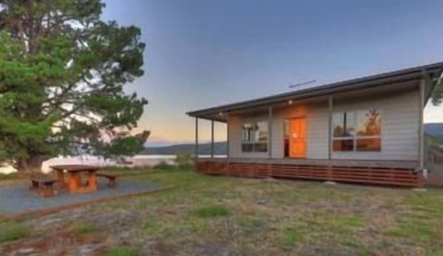 Tides Reach, absolute waterfront