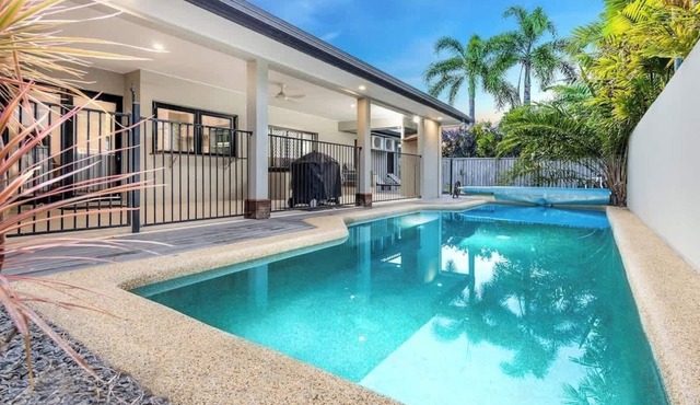 Tropical Pool Sanctuary in Kewarra Beach