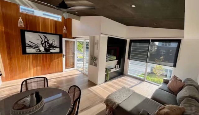 Two Birds Retreat - Beach House (Adults Only) in Diamond Beach