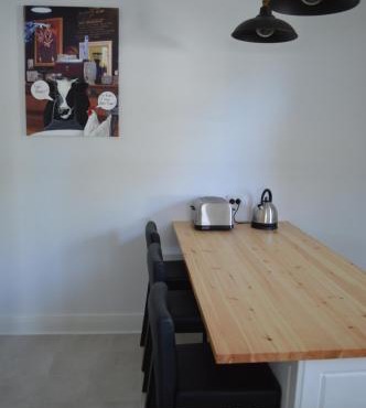 Two Cow Cottage Bed & Breakfast in Keith