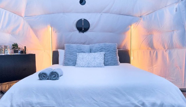 Unwind Escapes Cabin and Glamping! in Lemon Tree