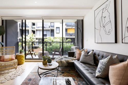 VAQUAY Haven In Hawthorn