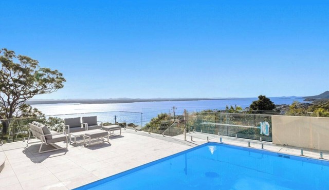 Vista Del Mar - Large Home with Panoramic Water Views