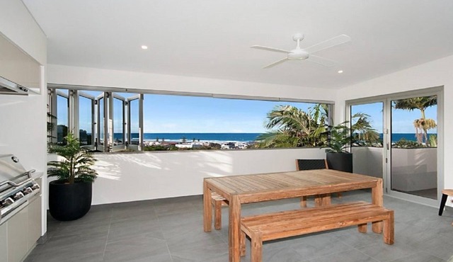 Vista - Ocean View Modern Holiday Home