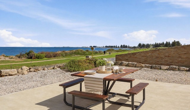 Wake up to ocean views and wander barefoot across to the beach for a morning swim, coffee or sunset walk along the shoreline Perfect for families, couples or work trips, the home offers