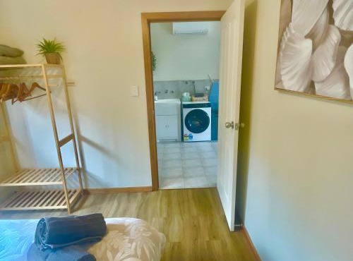 Wakelin studio guesthouse-peace, privacy, seaviews in Port Lincoln