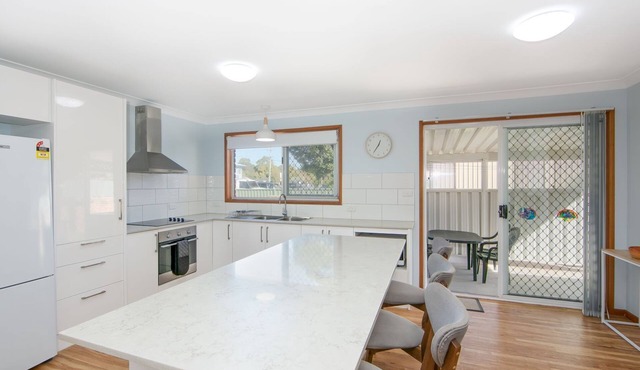Waratah - A comfortable and large two bedroom unit that has plenty of space for a relaxing holiday in ILUKA