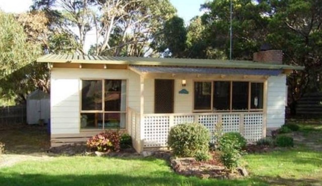 Ware's Retreat House in Anglesea