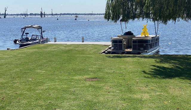 Waterfont Bliss in Yarrawonga