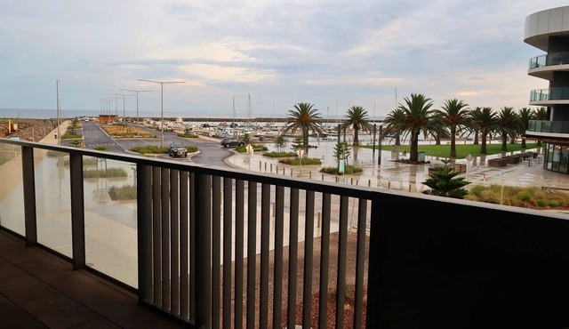 Waterfront 2BR | Marina Views | Free Parking in Werribee South
