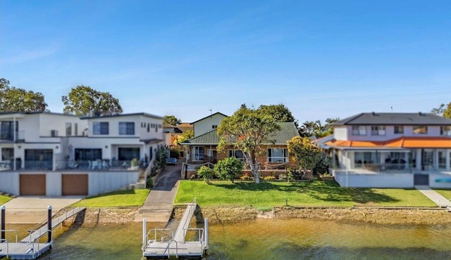 Waterfront Escape in Port Macquarie