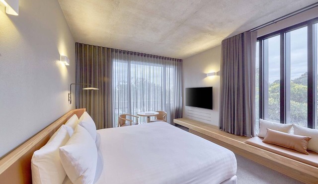 Wonil Hotel Perth - Handwritten Collection in Crawley