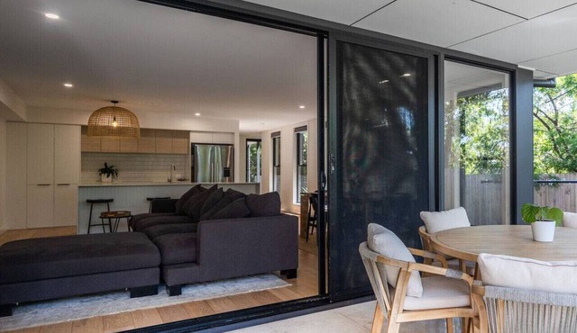 Woodalla Way | Sun Soaked Duplex, Walk to Beach