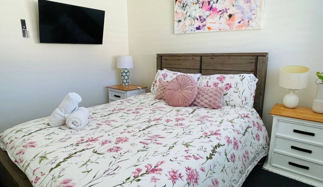 Worrigee 3BR/1BA Stay Heated Rooms Near Shops